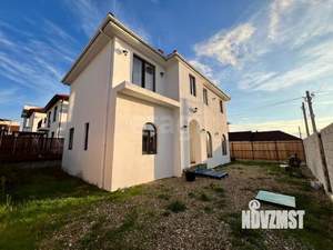 Дом 488м&sup2;, 2-этажный, участок 4 сот.  