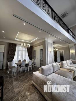 Коттедж 365м², 2-этажный, участок 6 сот.  