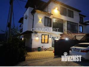 Дом 200м&sup2;, 3-этажный, участок 2 сот.  