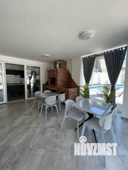 Дом 182м², 2-этажный, участок 10 сот.  