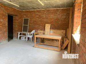 Дом 181м&sup2;, 2-этажный, участок 6 сот.  