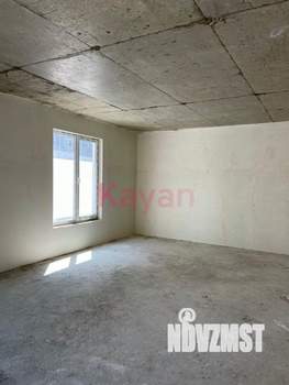 Дом 275м&sup2;, 3-этажный, участок 3 сот.  