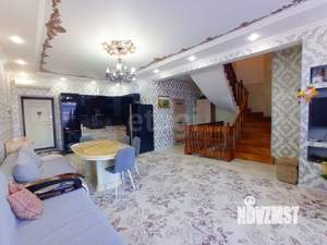 Таунхаус 210м², 3-этажный, участок 1 сот.  