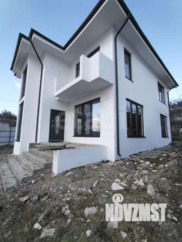 Дом 200м&sup2;, 2-этажный, участок 4 сот.  