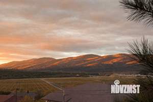 Коттедж 200м&sup2;, 2-этажный, участок 4 сот.  