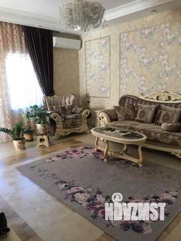 Дом 240м², 3-этажный, участок 2 сот.  