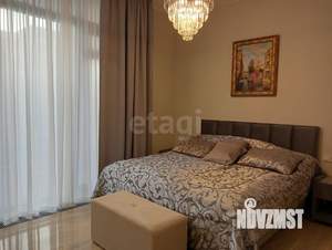 Дом 220м², 2-этажный, участок 5 сот.  