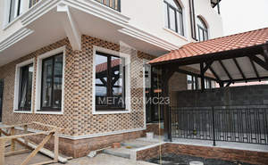 Дом 170м&sup2;, 3-этажный, участок 2 сот.  