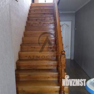 Дом 204м&sup2;, 3-этажный, участок 6 сот.  