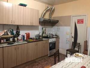 Дом 263м&sup2;, 3-этажный, участок 4 сот.  