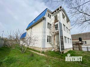 Дом 327м², 3-этажный, участок 8 сот.  