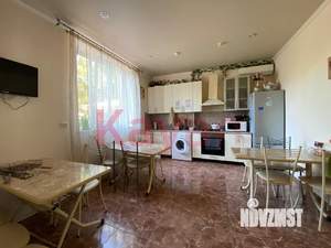 Дом 372м&sup2;, 4-этажный, участок 4 сот.  