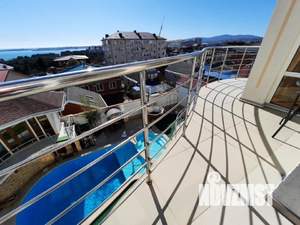 Дом 450м&sup2;, 3-этажный, участок 6 сот.  