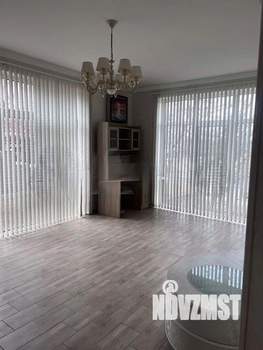 Коттедж 192м&sup2;, 3-этажный, участок 6 сот.  