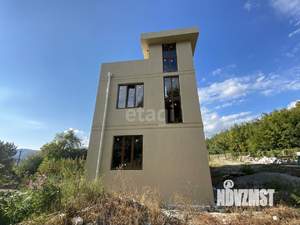 Дом 180м&sup2;, 2-этажный, участок 6 сот.  