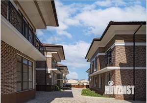 Дом 230м², 3-этажный, участок 1 сот.  