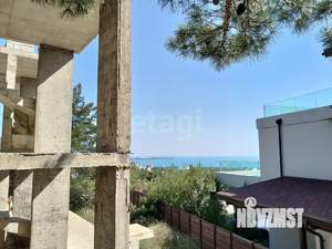 Дом 209м&sup2;, 3-этажный, участок 6 сот.  