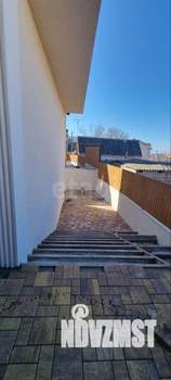 Дом 236м&sup2;, 2-этажный, участок 3 сот.  