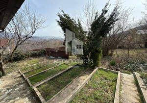 Дом 80м&sup2;, 2-этажный, участок 8 сот.  