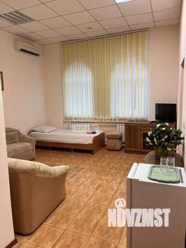 Дом 439м&sup2;, 3-этажный, участок 5 сот.  