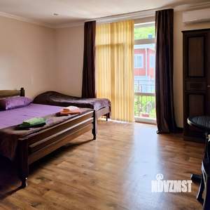 Дом 346м&sup2;, 3-этажный, участок 3 сот.  