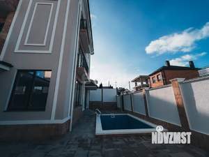 Дом 184м&sup2;, 3-этажный, участок 2 сот.  