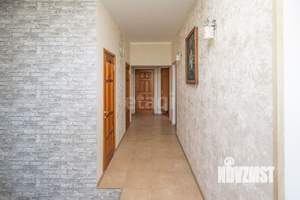 Дом 400м&sup2;, 2-этажный, участок 5 сот.  