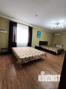 Дом 313м&sup2;, 3-этажный, участок 5 сот.  