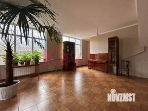 Дом 178м&sup2;, 2-этажный, участок 5 сот.  