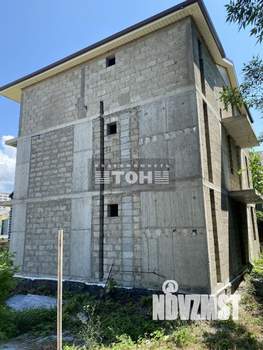 Коттедж 350м², 3-этажный, участок 7 сот.  