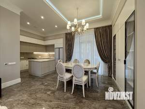 Коттедж 348м², 3-этажный, участок 6 сот.  