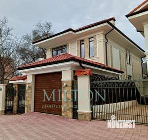 Коттедж 270м&sup2;, 3-этажный, участок 3 сот.  