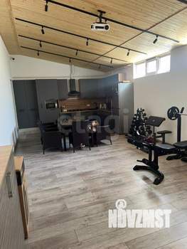 Дом 497м&sup2;, 3-этажный, участок 6 сот.  