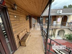 Дом 311м&sup2;, 2-этажный, участок 6 сот.  