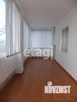 Дом 320м&sup2;, 3-этажный, участок 5 сот.  