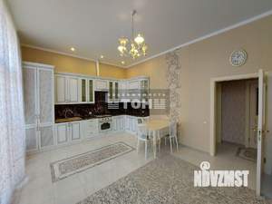 Коттедж 226м², 3-этажный, участок 3 сот.  