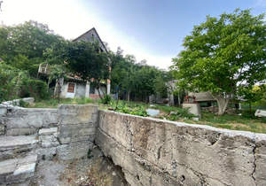 Дом 88м&sup2;, 3-этажный, участок 6 сот.  