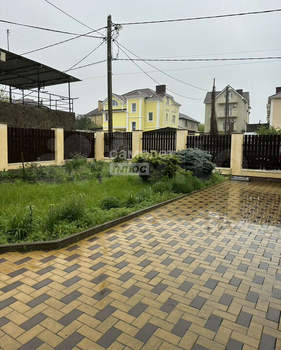 Дом 350м², 3-этажный, участок 4 сот.  