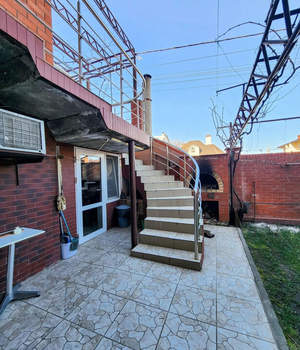 Дом 480м&sup2;, 3-этажный, участок 4 сот.  