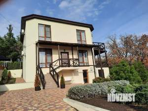 Дом 202м&sup2;, 2-этажный, участок 8 сот.  