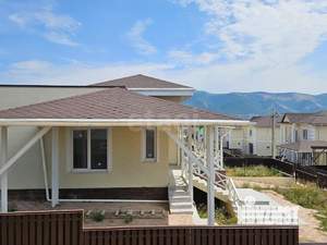 Дом 263м&sup2;, 3-этажный, участок 5 сот.  