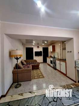 Дом 176м², 3-этажный, участок 10 сот.  