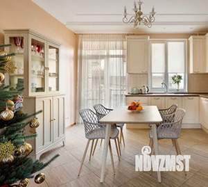 Дом 176м&sup2;, 3-этажный, участок 2 сот.  