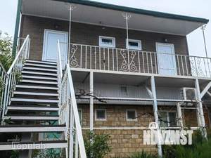 Дом 106м&sup2;, 3-этажный, участок 7 сот.  