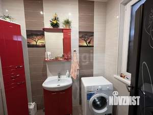 Дом 225м&sup2;, 3-этажный, участок 1 сот.  