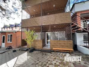 Дом 280м&sup2;, 2-этажный, участок 6 сот.  