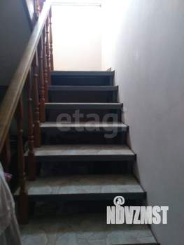 Дом 300м&sup2;, 3-этажный, участок 8 сот.  