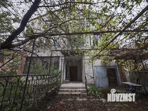 Дом 440м&sup2;, 3-этажный, участок 6 сот.  