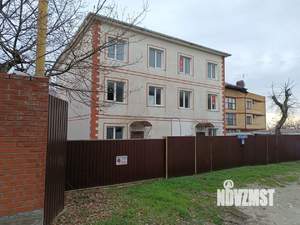 Дом 220м², 3-этажный, участок 2 сот.  