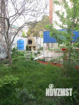 Дом 240м&sup2;, 3-этажный, участок 4 сот.  